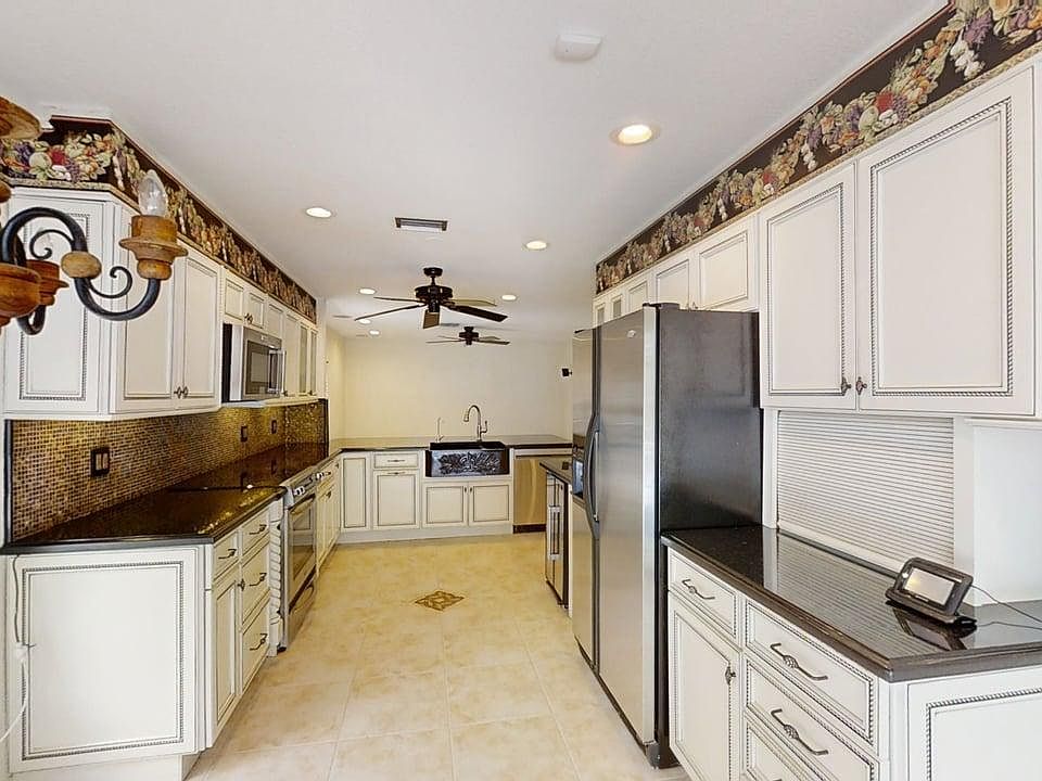 1st image of 23330 La Vida Way