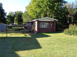 422 E Lincoln St, Mangum, OK 73554
