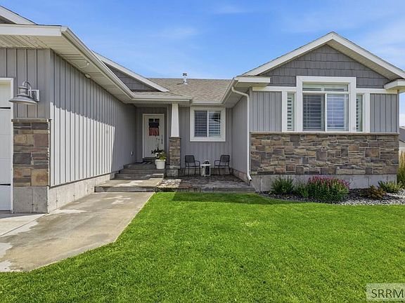 3rd image of 5523 S Lakefield Cir