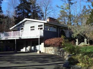 31 Rundelane, Bloomfield, CT 06002
