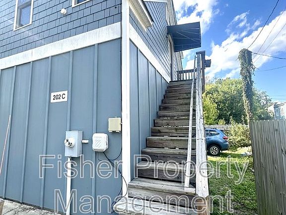 2nd image of 202 W 15th St APT C