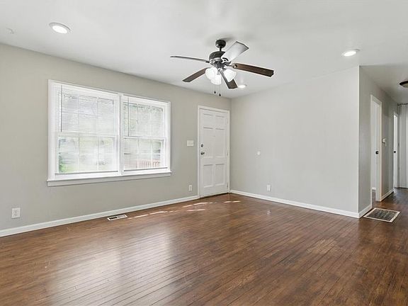 4th image of 8604 E 93rd Pl