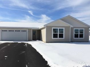 1812 Robin Dr, Traverse City, MI