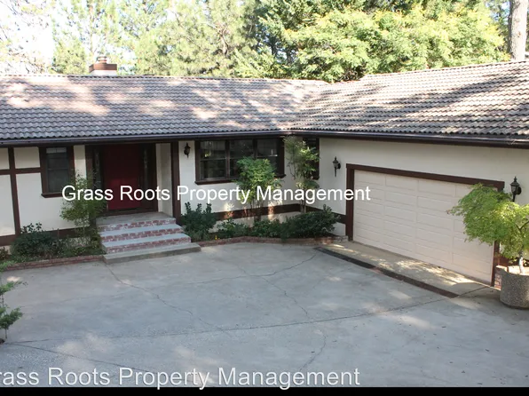 16731 Alioto Dr, Grass Valley, CA 95949