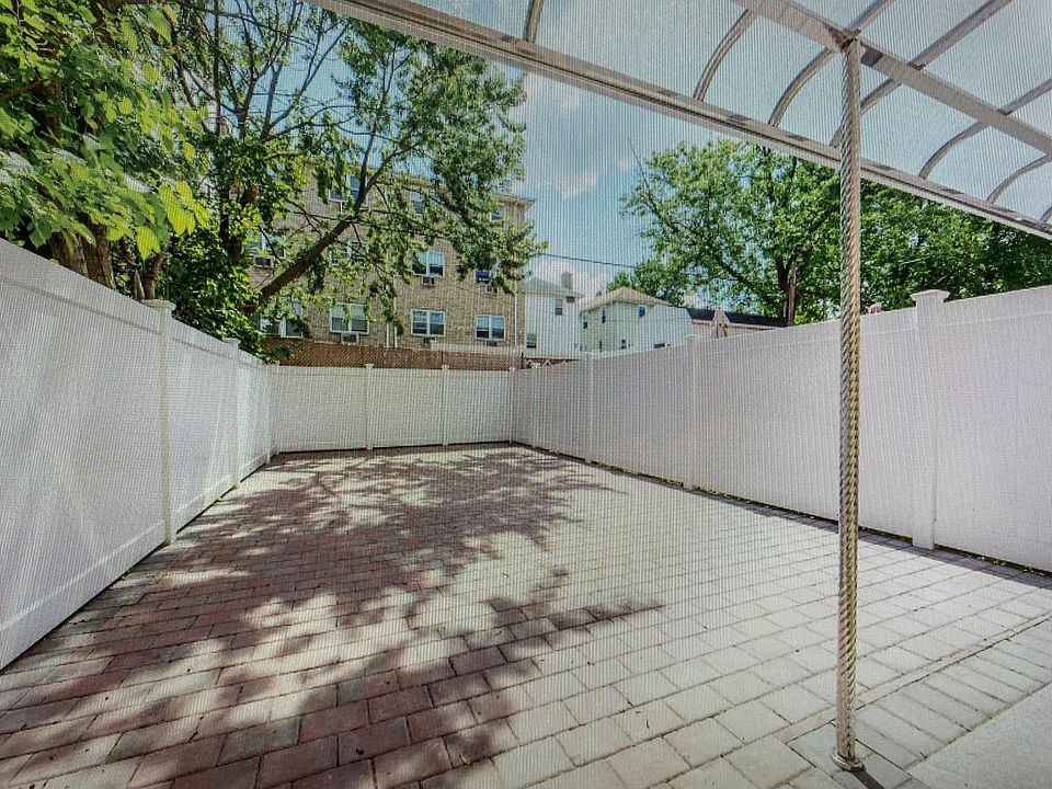 1st image of 705 Hollywood Ave Floor 1