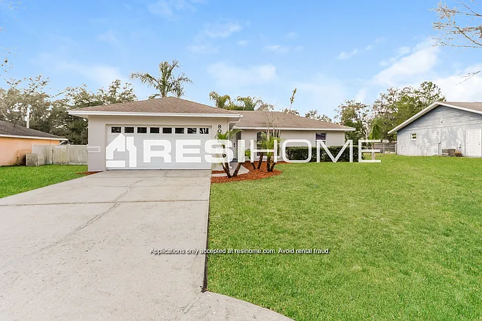 8000 Glenridge Loop W — Photo 1