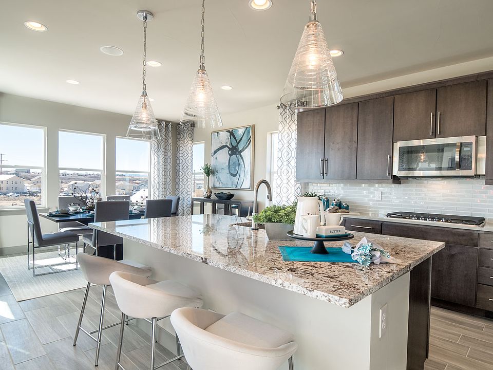 Residence 3504 - Kitchen Dining Room