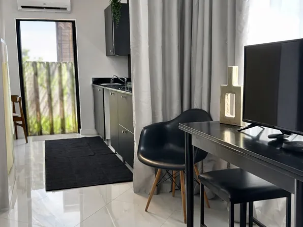 437 NE 74th St #1, Miami, FL 33138