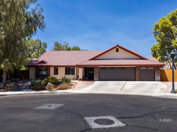 1133 Meadowview Ln, Ridgecrest, CA 93555