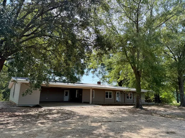 32 Otho Sellers Rd, Richton, MS 39476