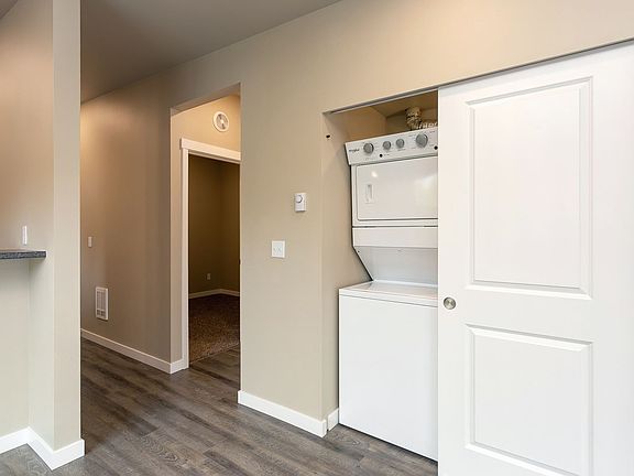 4th image of 1615 J St #313