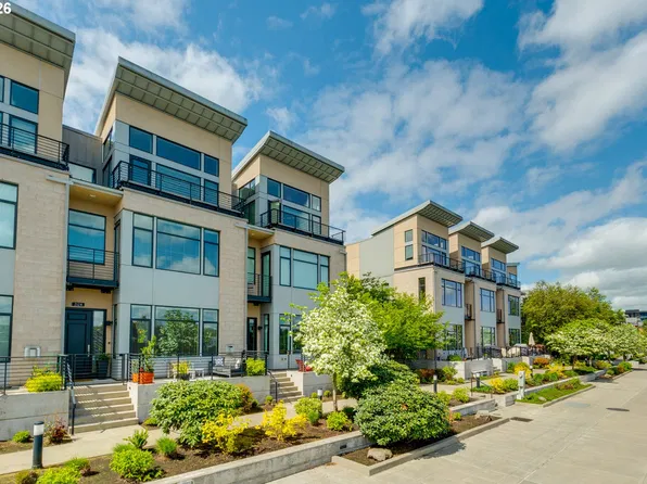 2124 NW 16th Ave, Portland, OR 97209