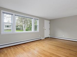 1 Pond View Rd, Cape Elizabeth, ME 04107