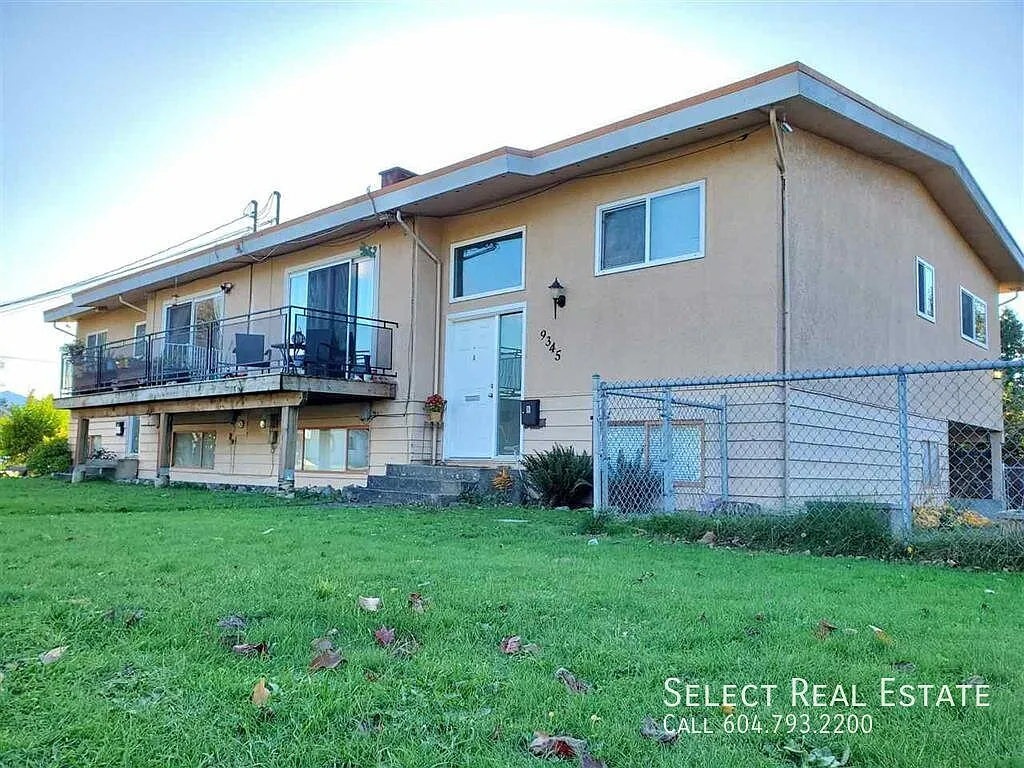 2 bed, 800 sqft, $1,600 — Photo 1