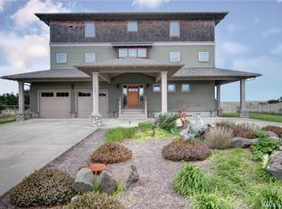 1001 151st Ln, Long Beach, WA 98631