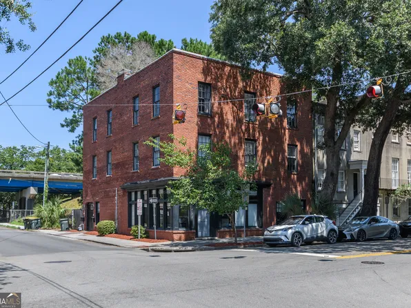 404 W Taylor St, Savannah, GA 31401