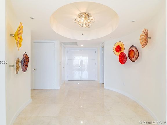 4th image of 18911 Collins Ave #P405