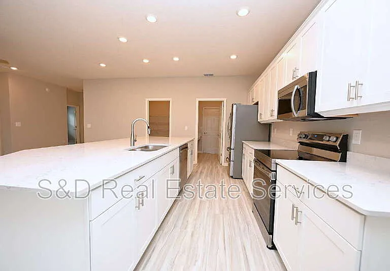 1731 Oceania Ave — Photo 5