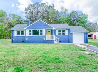 1158 Beaton St, Suffolk, VA 23434