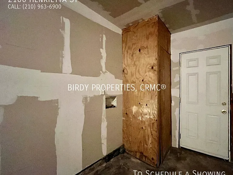 2106 Henrietta St — Photo 25