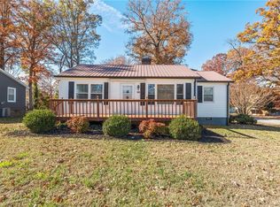 614 Field St, Thomasville, NC 27360