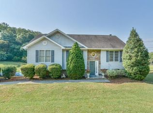 137 Winchester Dr, Kingsport, TN 37663
