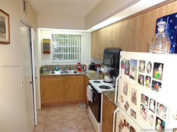 4th image of 2259 SE 27th Dr