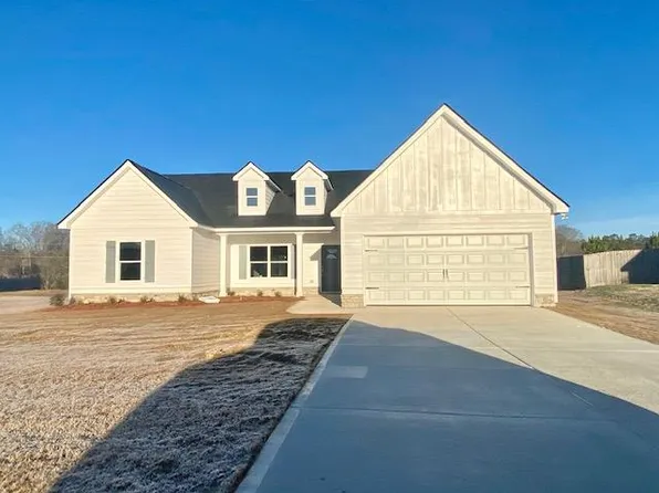 13 Pebblebrook Ln, Fort Mitchell, AL 36856