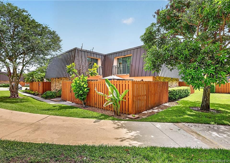 1st image of 5708 SE Windsong Ln