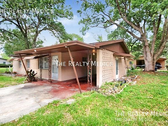 2nd image of 705 W 24th Pl