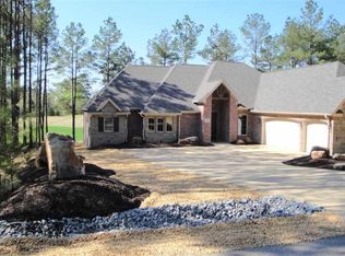 26 Forjador Ln, Hot Springs Village, AR 71909
