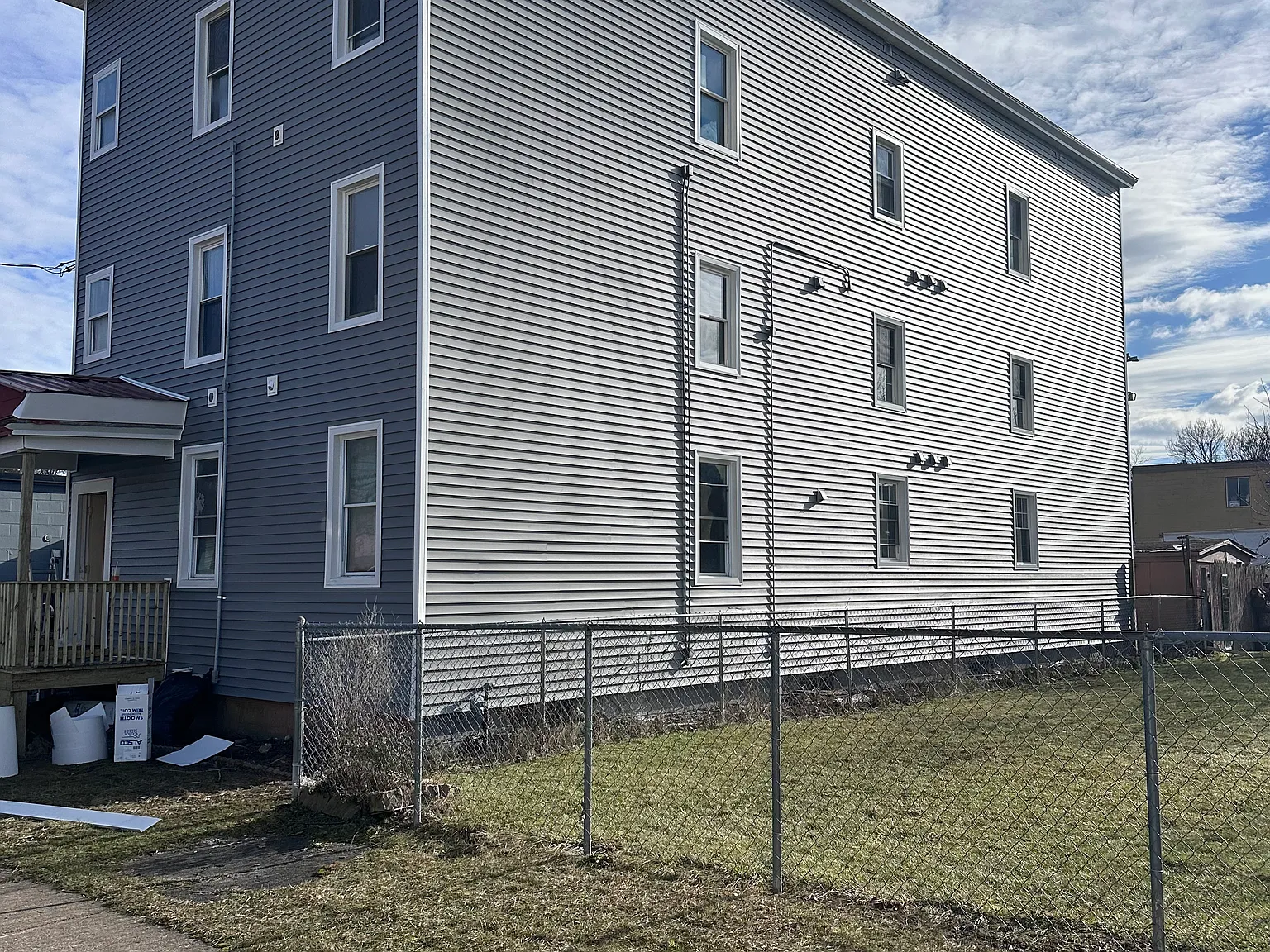 2 bed, $1,100 — Photo 1