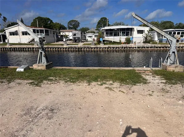 105 Schooner Dr #105, Palm Harbor, FL 34683