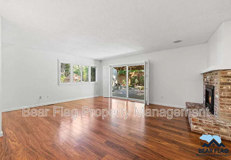 7919 Ridgemont Dr — Photo 30