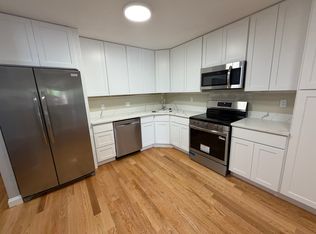 1850 Beacon St APT 604, Brookline, MA 02445