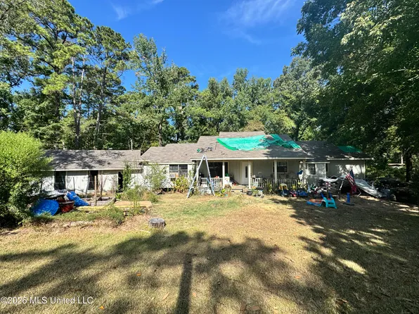 412 Pine Ridge Rd, Florence, MS 39073