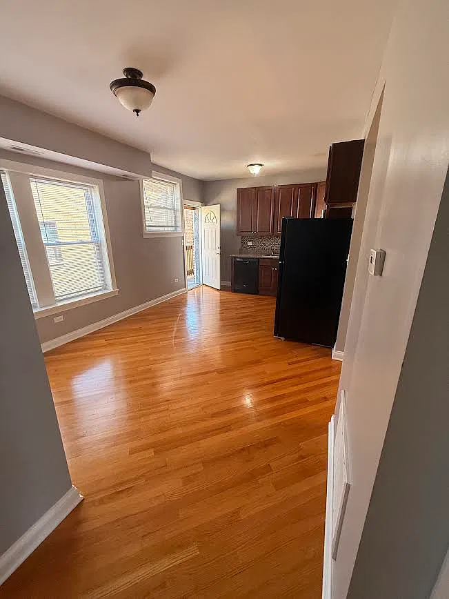 2 bed, $2,050 — Photo 3