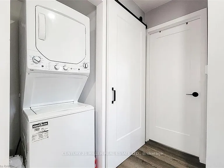 67 E 13th St — Photo 14