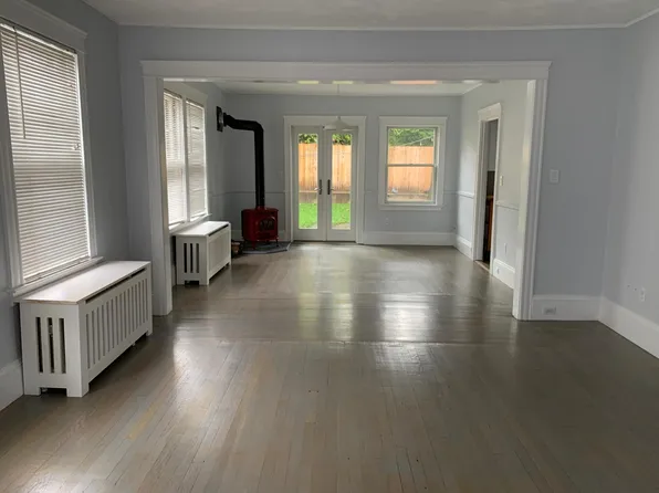 34 Blodgett Ave, Pawtucket, RI 02860