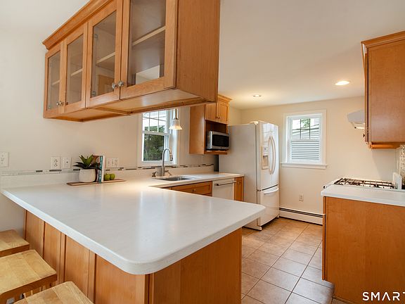 5th image of 42 Waverly Road