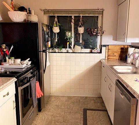 4th image of 2741 Losantiville Ave APT 4