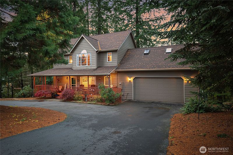 2nd image of 130 Mosswood Lane