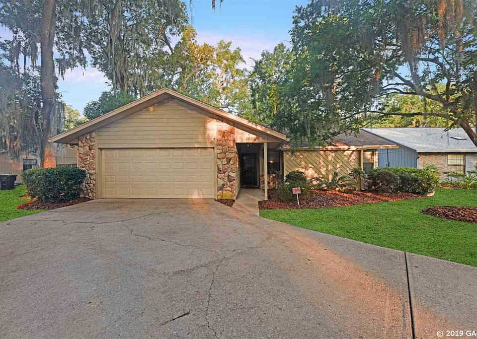 1st image of 6304 NW 37th Dr