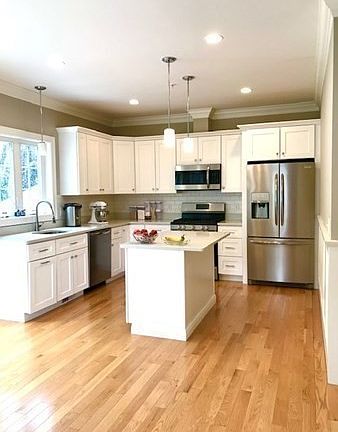 4th image of 74 Cox St #1