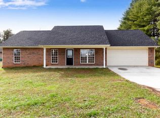 807 Old Reservoir Rd, Alcoa, TN 37804