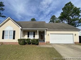 3808 Raider Ct, Hope Mills, NC 28348