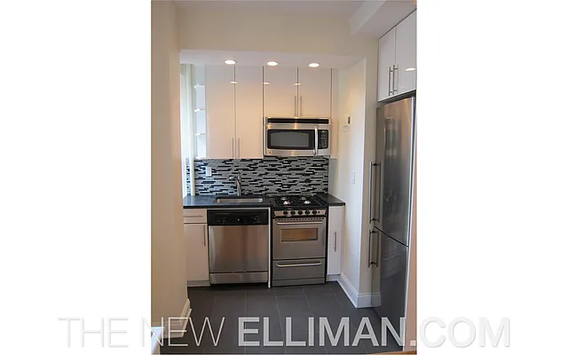 Rented by Douglas Elliman | media 7