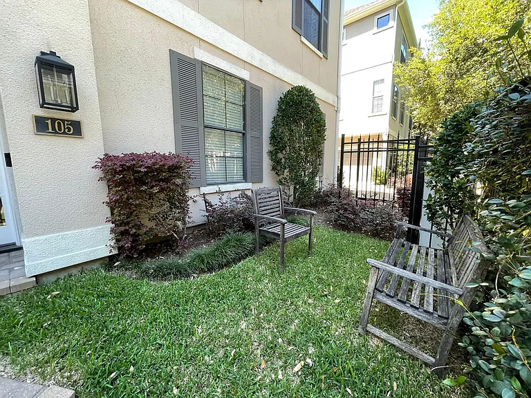 Front sitting area outside of the front of the home.