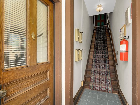 2nd image of 330 4th St NE