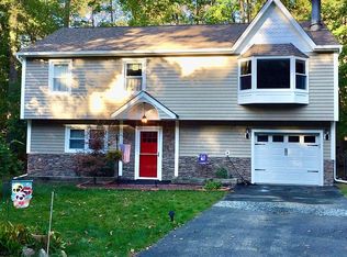 1 Maine Trl, Hopatcong, NJ 07843